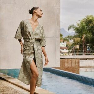 NWT - Gorgeous Zara Olive Green Metallic Embroidered Kimono Style Maxi Dress